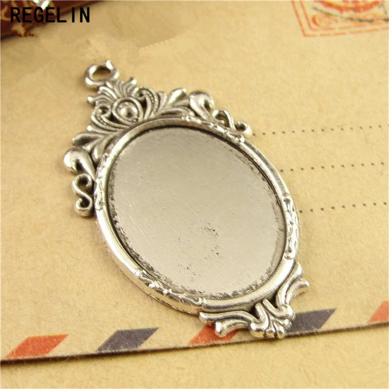 Bezels Set Pendant - REGELIN Cổ Mặt Dây Chuyền Bằng